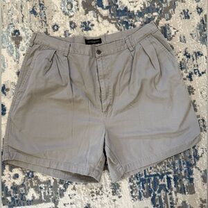 Banana Republic Men's Light Gray Flat Front Shorts